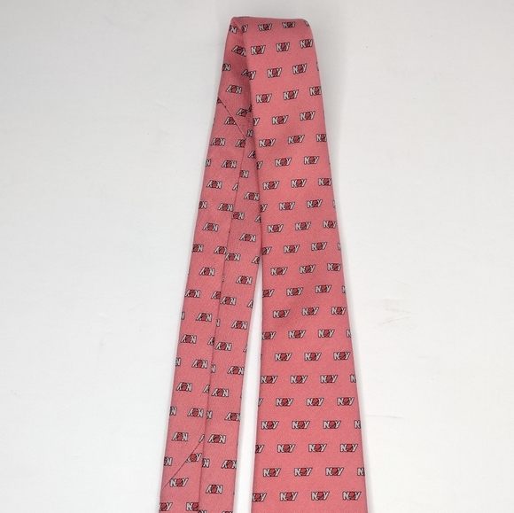 NWT Vineyard Vines Martha's Vineyard Silk Tie - Picture 4 of 11